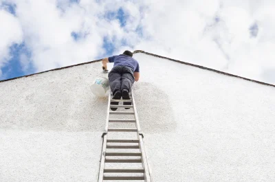 Peinture extérieure à Val-du-Maine — façades et ravalement